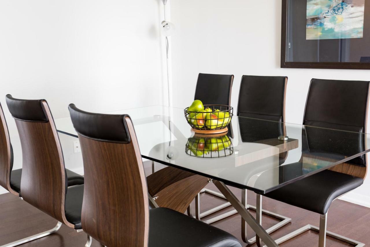 Altitude Suites Bay Street - Holiday Bonus - Free Parking Торонто Екстер'єр фото